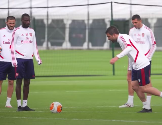 Sokratis-Arsenal-training-goal