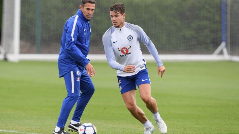 Van Ginkel in Chelsea training