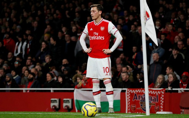 ozil arsenal corner
