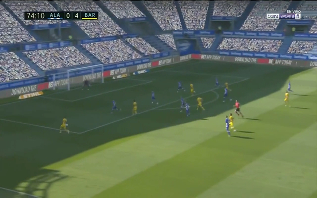 Video - Messi scores second vs Alaves