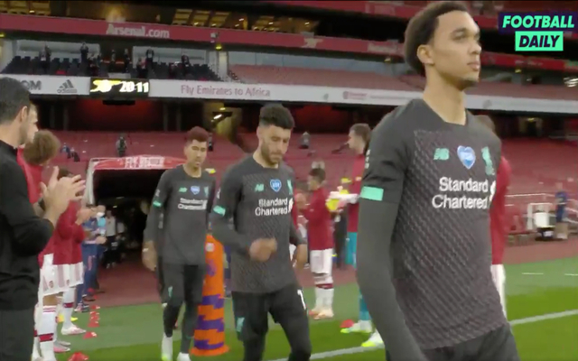 Video - Oxlade-Chamberlain guard of honour vs Arsenal