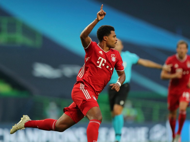 gnabry celebrates Arsenal