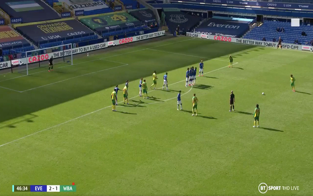 Video - Pereira scores free-kick against Everton