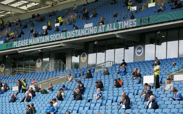 brighton fans social distancing
