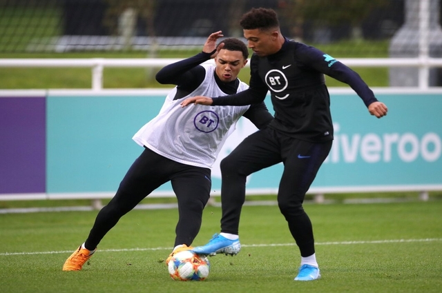 Trent Alexander-Arnold and Jadon Sancho during England training