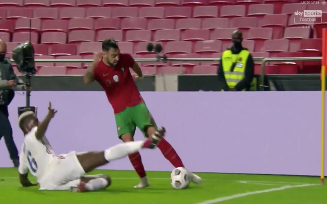 Video - Pogba slide tackle on Fernandes