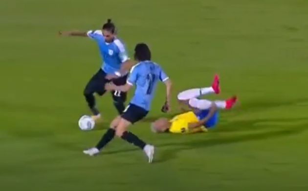 cavani red card uruguay brazil