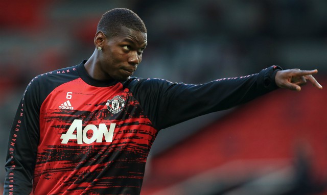 pogba pointing