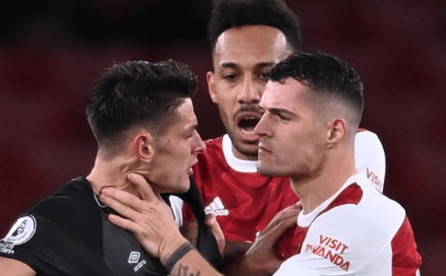 xhaka arsenal burnley red
