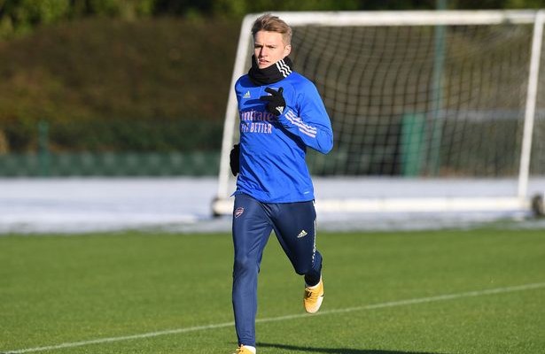 odegaard in arsenal training