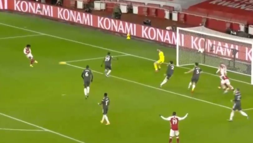 willian miss vs united