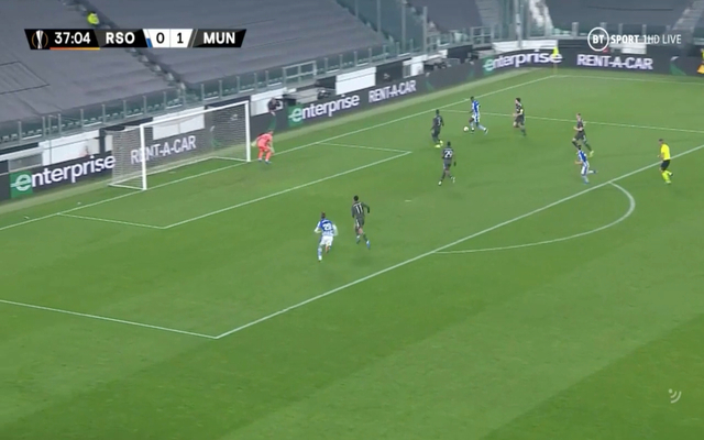 Video - Mason Greenwood brilliant defending in interception block for Man United vs Sociedad