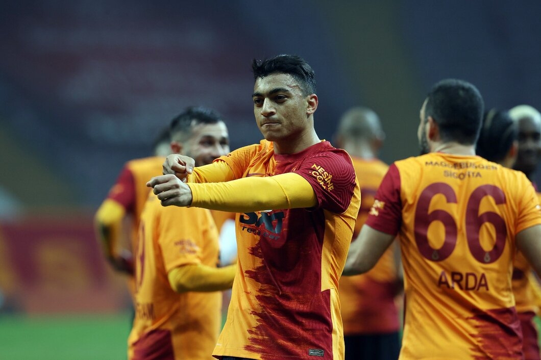 Mostafa Mohamed in action for Galatasaray