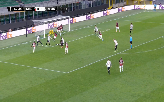 Video - Pogba scores for Man United against AC Milan