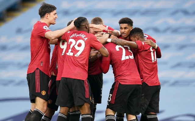 city 0-2 united players