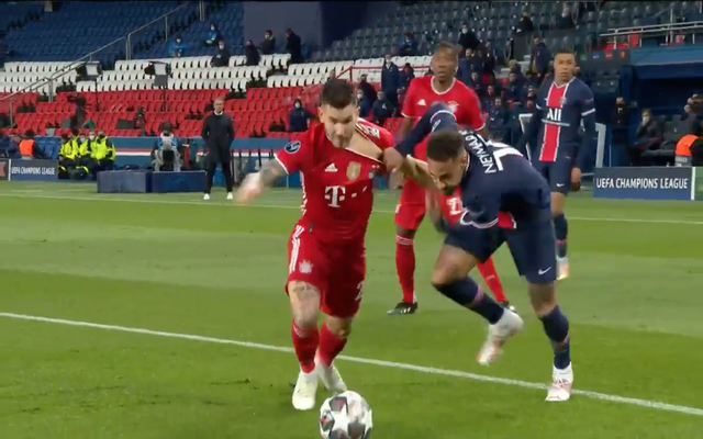 Video - Neymar pulls shirt of Bayern Munich star Lucas Hernandez and wants a penalty