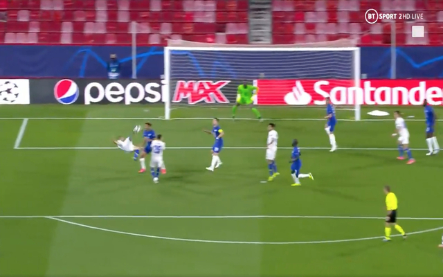 Video - Taremi scores bicycle kick for Porto against Chelsea