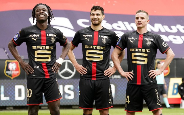 Camavinga and Rennes players