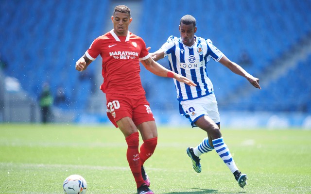 Diego Carlos in action in La Liga