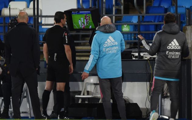 VAR penalty madness during Real Madrid vs Sevilla
