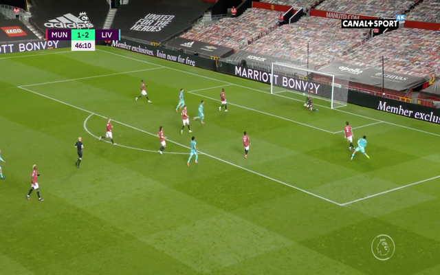 Video - Firmino makes it 3-1 for Liverpool vs Manchester United
