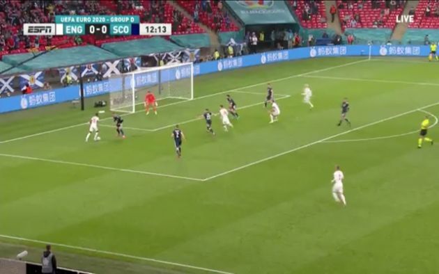 Video - Mount misses close range chance for England vs Scotland