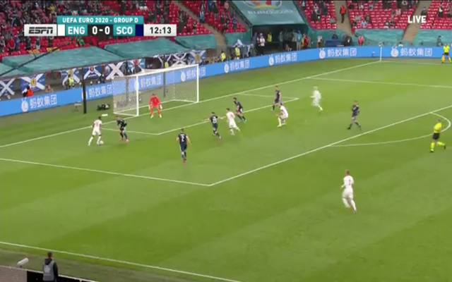 Video - Mount misses close range chance for England vs Scotland