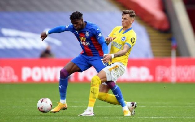 Wilfried Zaha vs Ben White photo