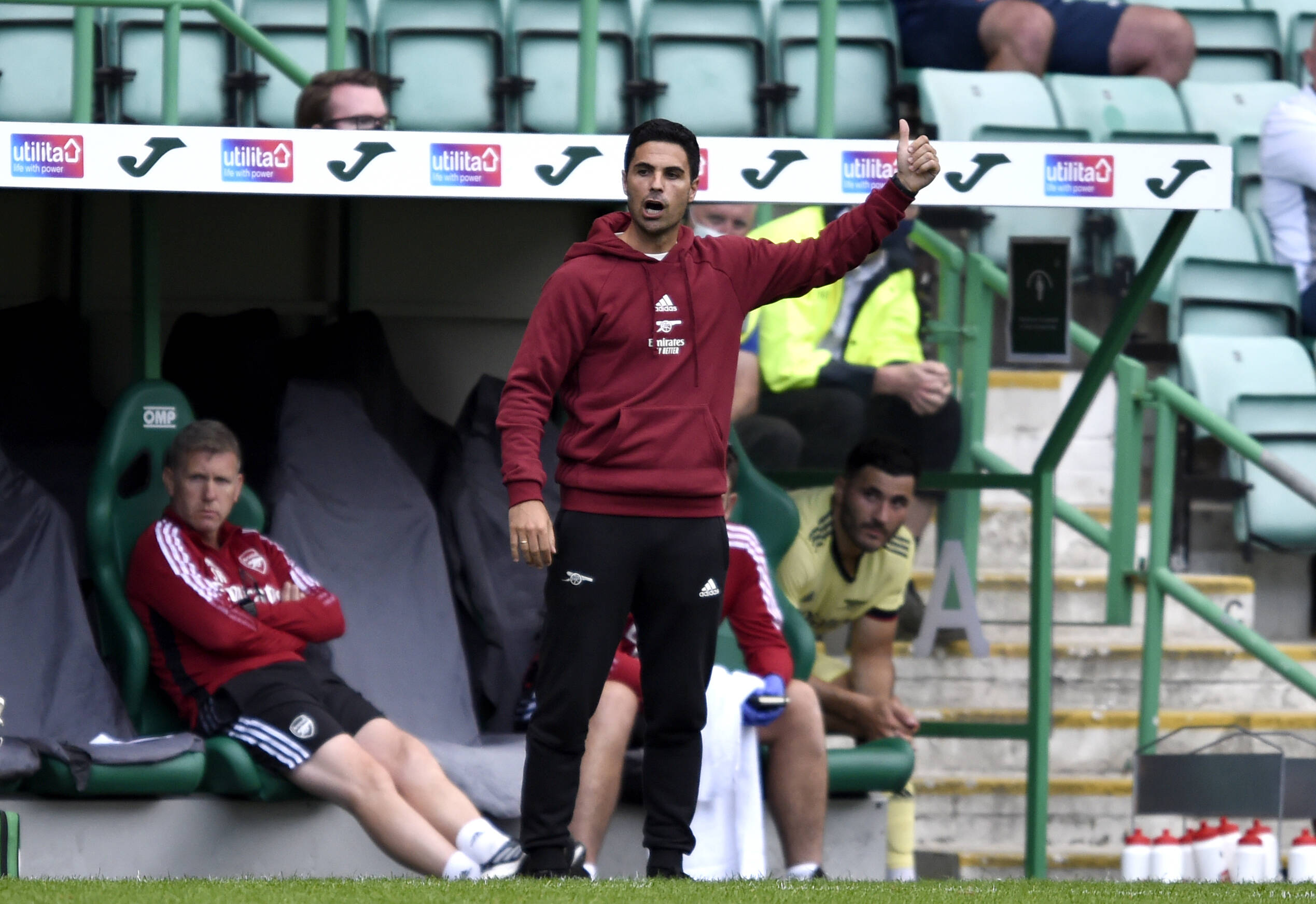Mikel Arteta on sidelines for Arsenal vs Hibernian friendly