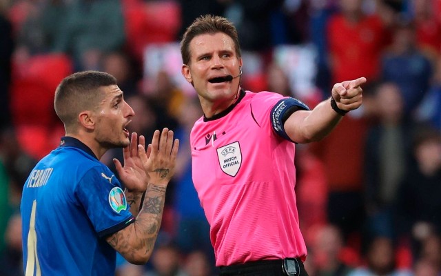 Verratti with referee