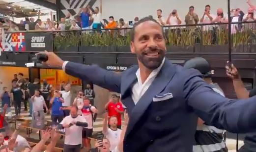 ferdinand with england fans