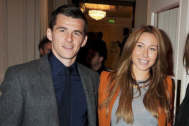 joey barton wife