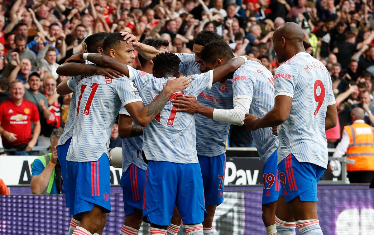 Greenwood Fred Cavani Martial United Wolves