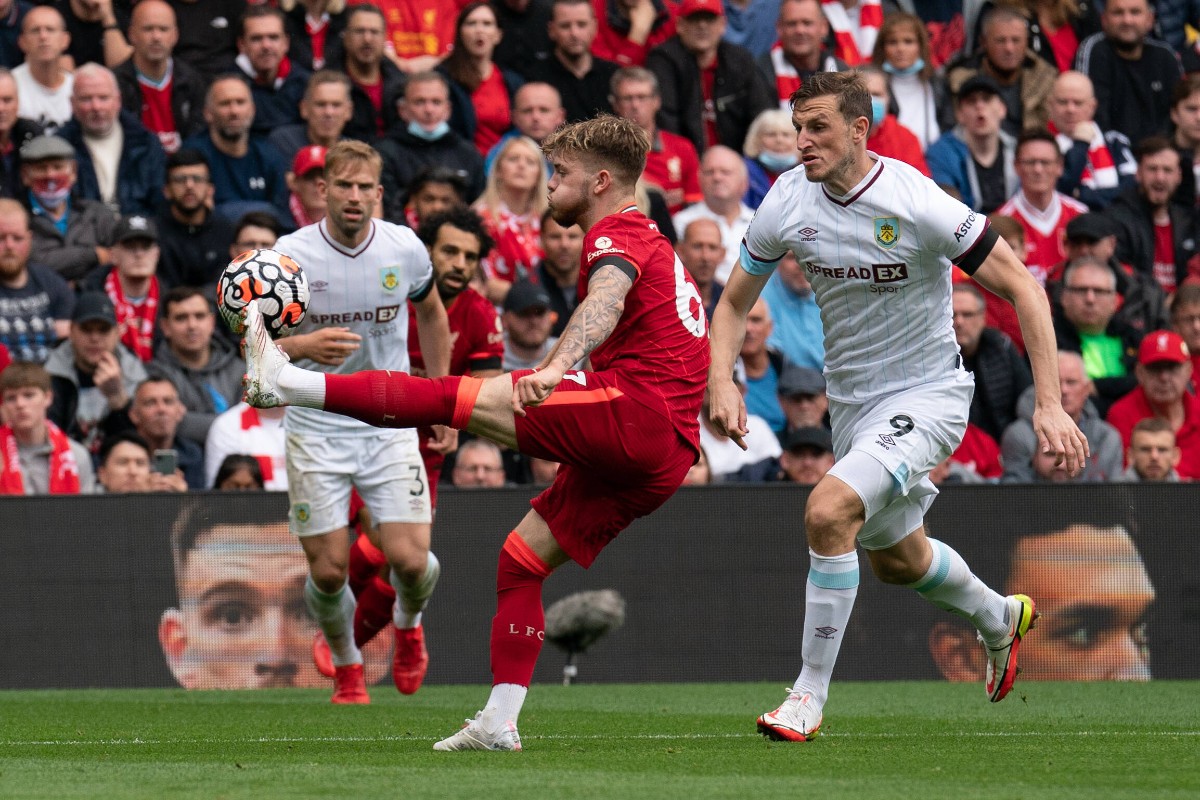 Harvey Elliott vs Burnley