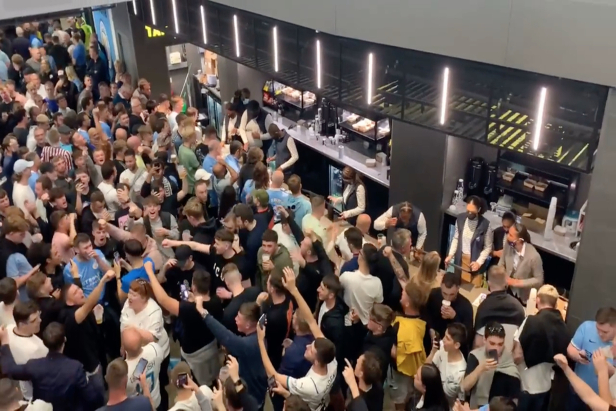 Video - Man City fans sing Rashford and Sancho chant before Spurs opener