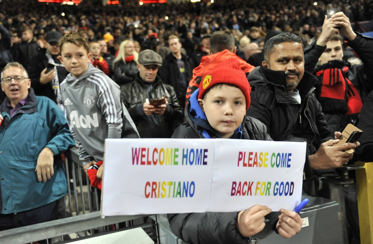ronaldo please come back sign ronaldo please come back sign