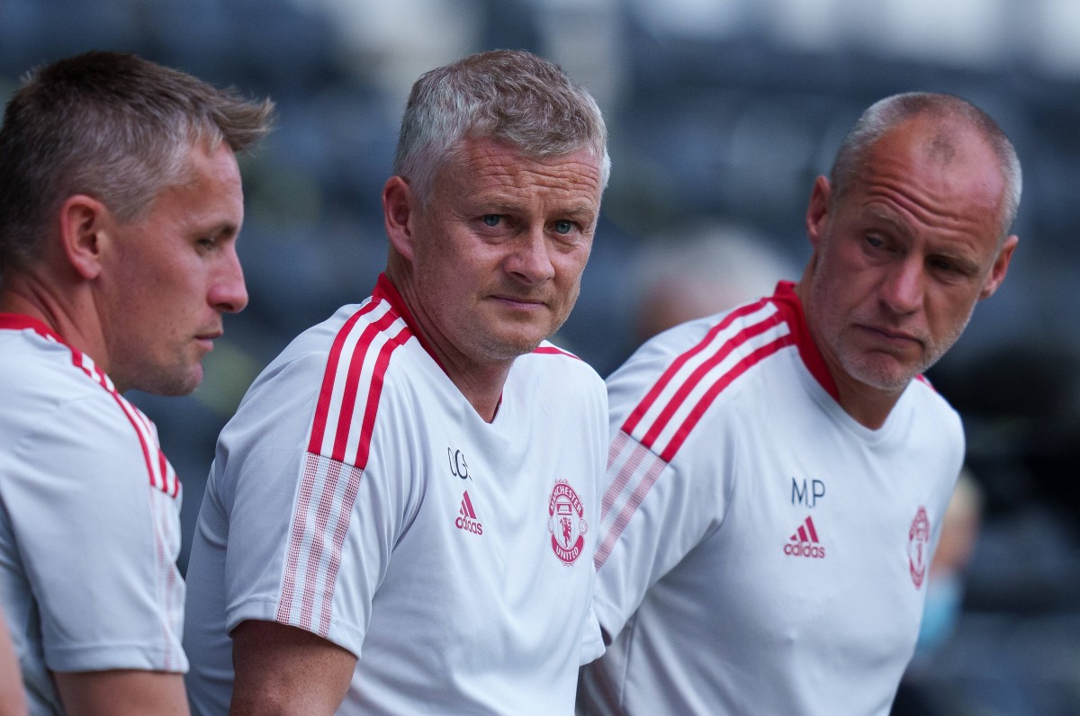 solskjaer man utd coaching staff