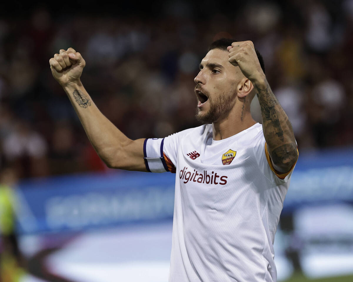 Lorenzo Pellegrini as roma