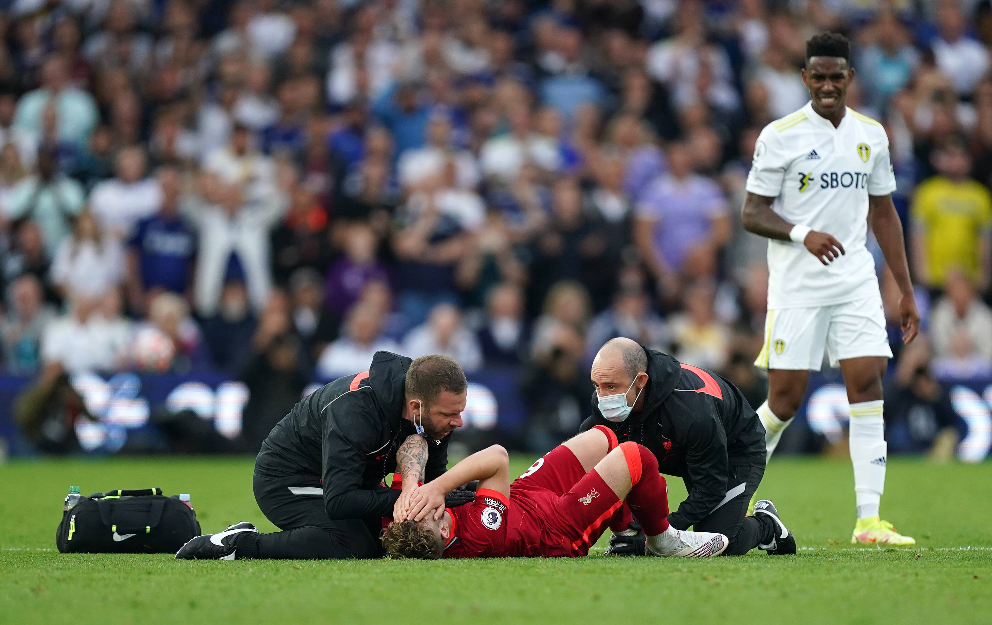 Lineker has defended the challenge that left Elliott injury