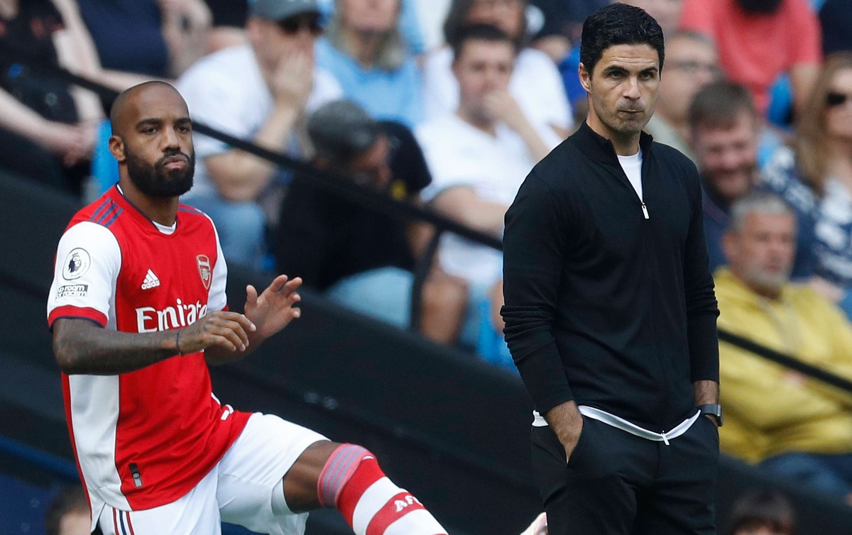 Alexandre Lacazette Mikel Arteta 2021