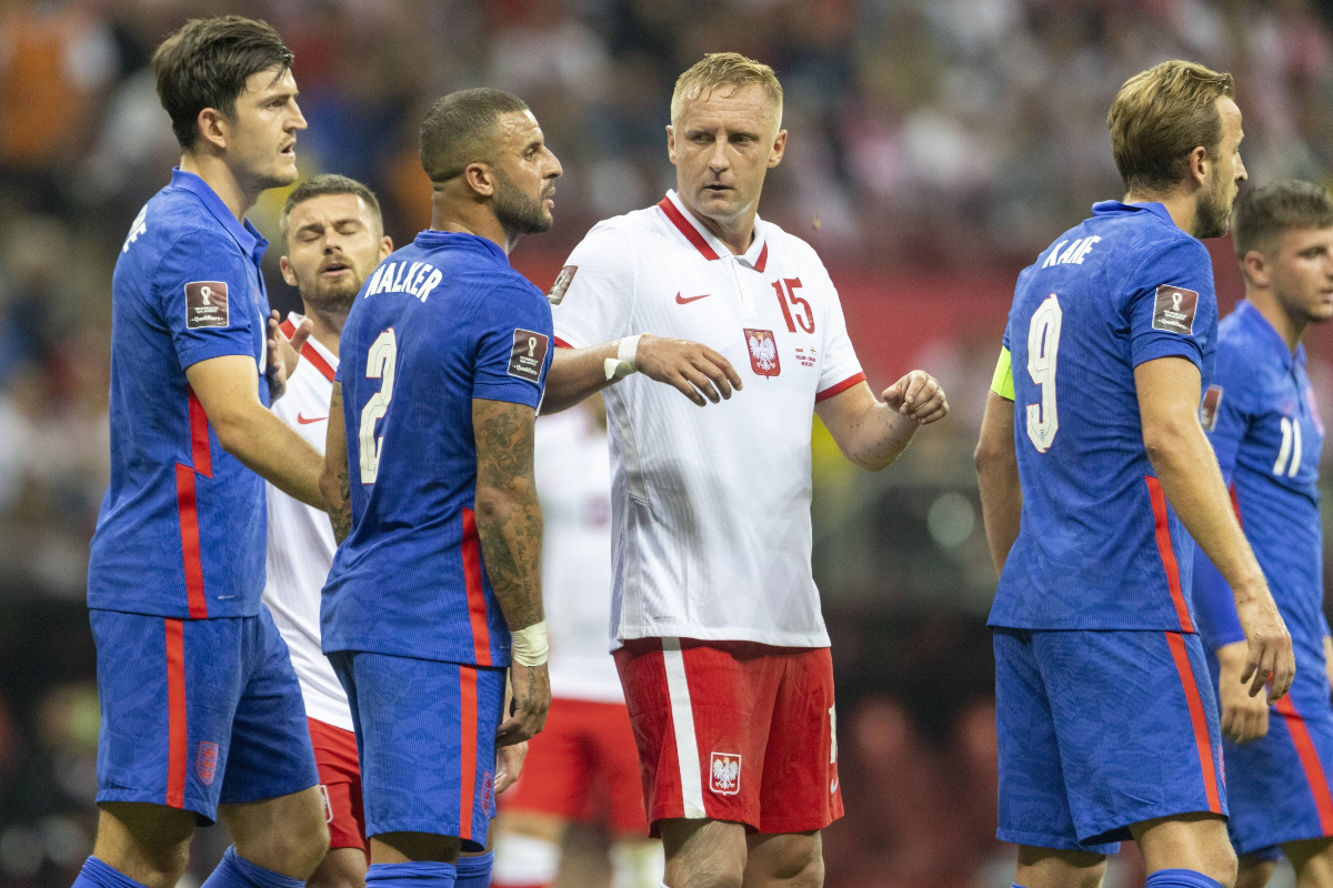 Kamil Glik, Kyle Walker and Maguire during England vs Poland