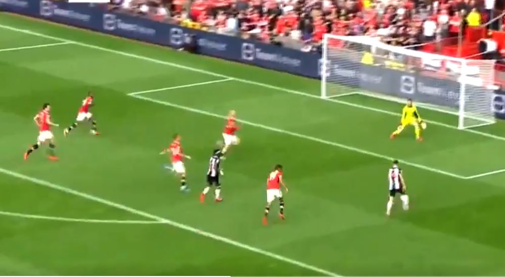 Newcastle goal vs Man United