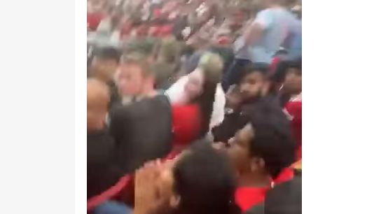 villa fan at united