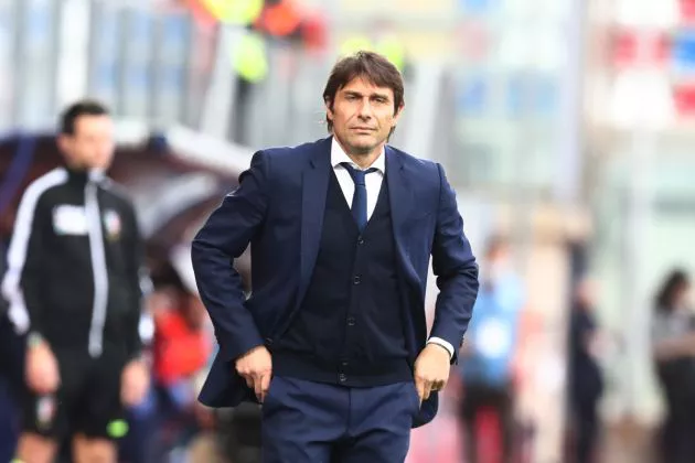 Antonio Conte looks on as Inter play Crotone