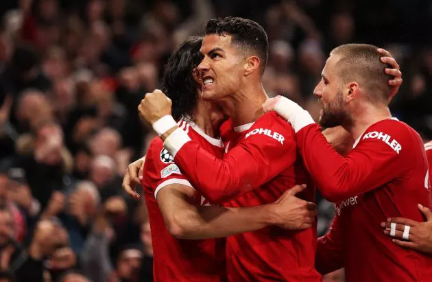 man utd cavani ronaldo shaw