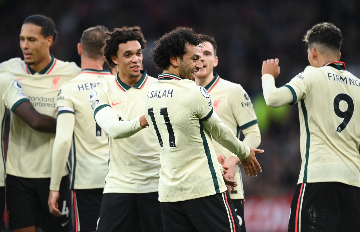 van dijk henderson alexander-arnold salah robertson firmino liverpool