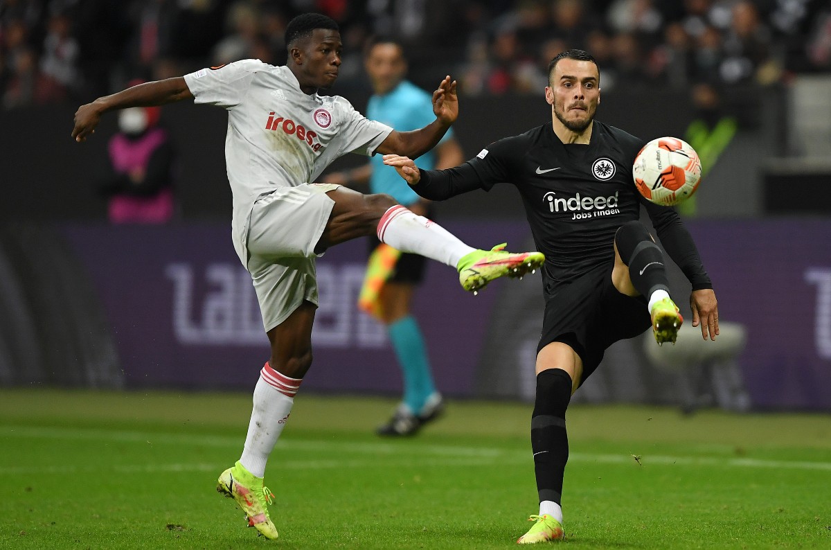 Aguibou Camara Olympiacos Eintracht Frankfurt