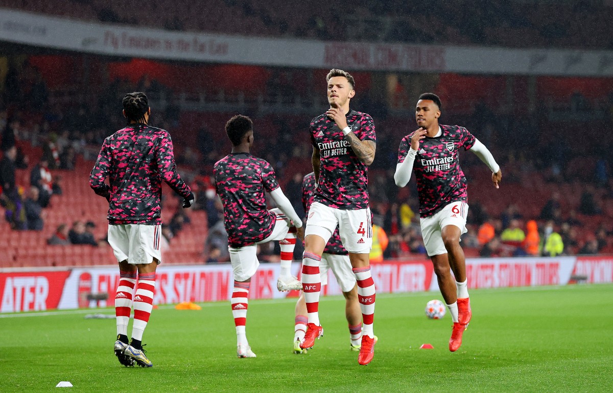 arsenal palace ben white gabriel magalhaes