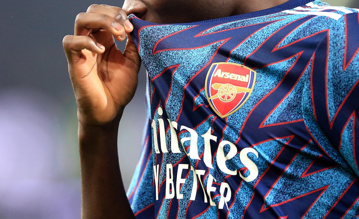 arsenal shirt saka