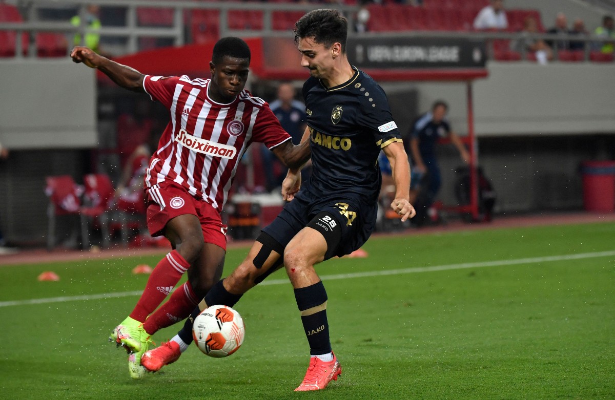 Aguibou Camara Olympiacos 2022
